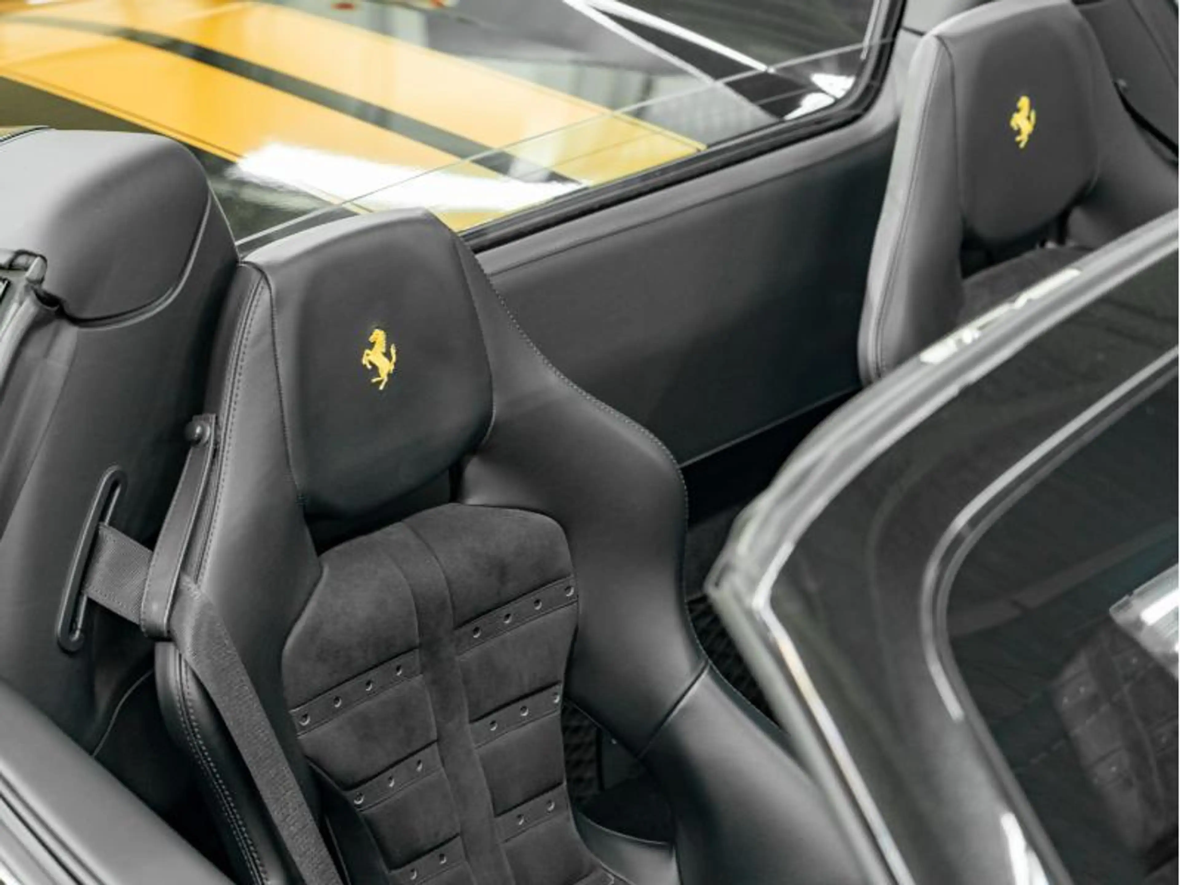 Ferrari F8 Spider — photo 13