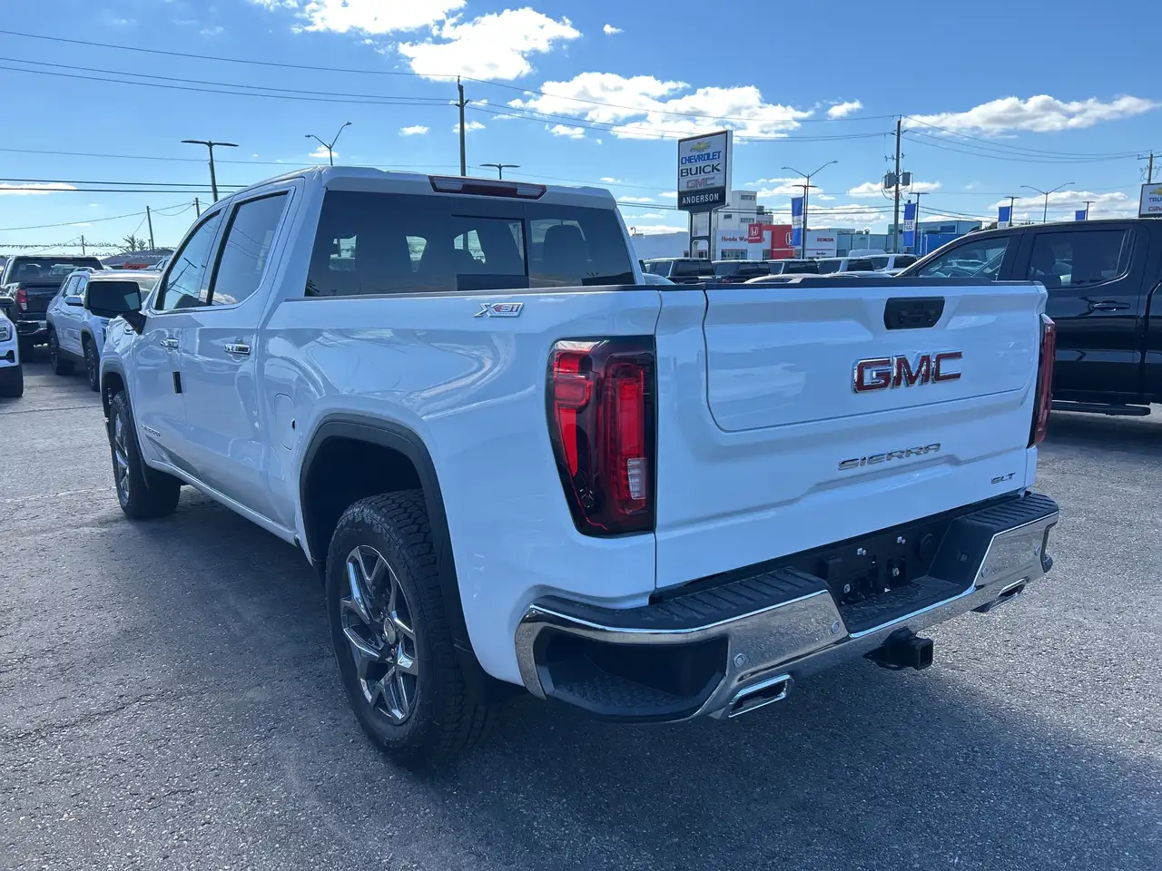 GMC Sierra 1500 снимка GMC Sierra 1500