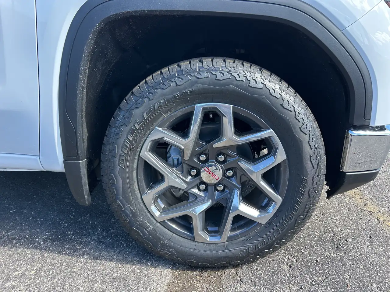 GMC Sierra 1500 снимка GMC Sierra 1500
