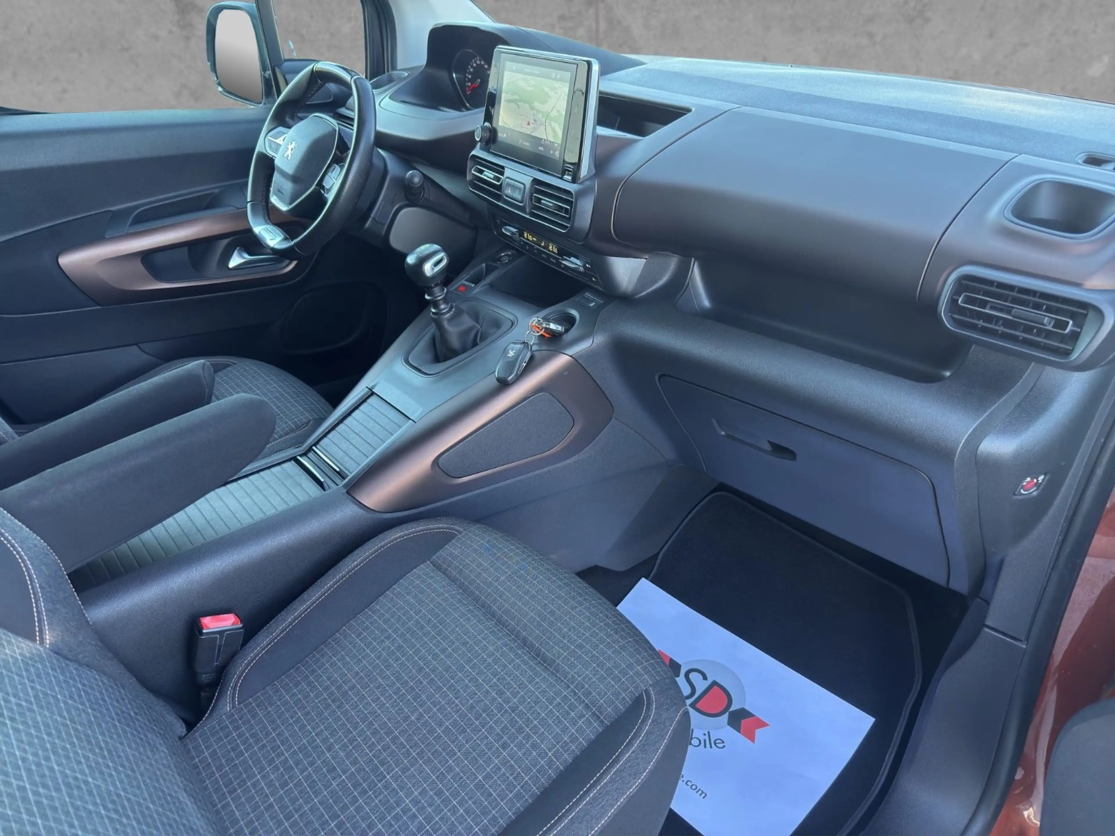 Peugeot Rifter PureTech 110 GT-Line LED Navi DAB 1-Hand — photo 8