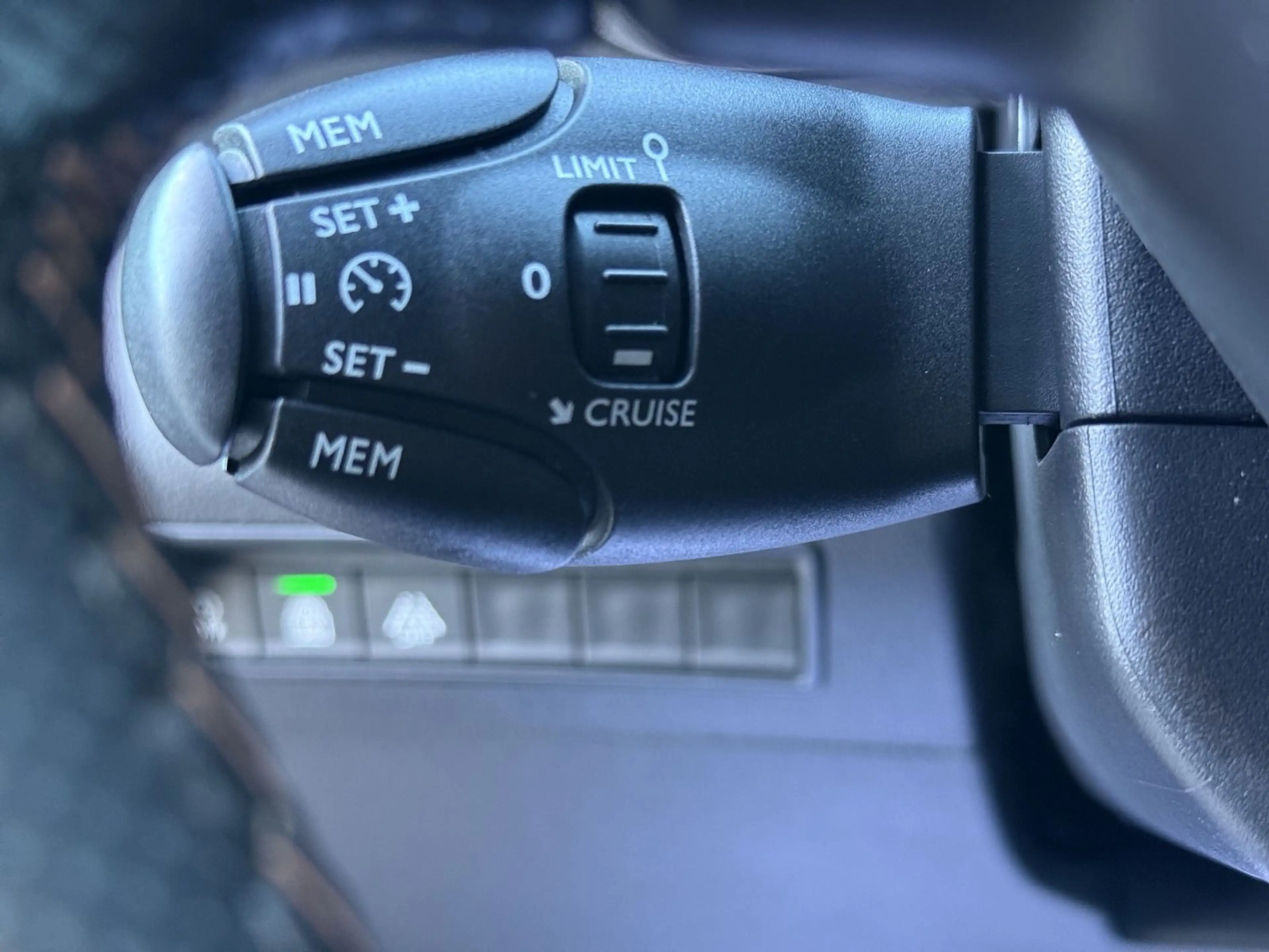 Peugeot Rifter PureTech 110 GT-Line LED Navi DAB 1-Hand — photo 11