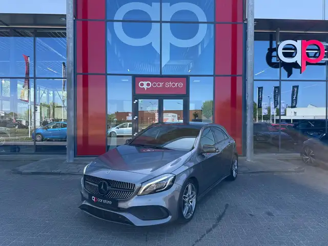 Mercedes-Benz A 180 Business Solution AMG Camera Parksens LED