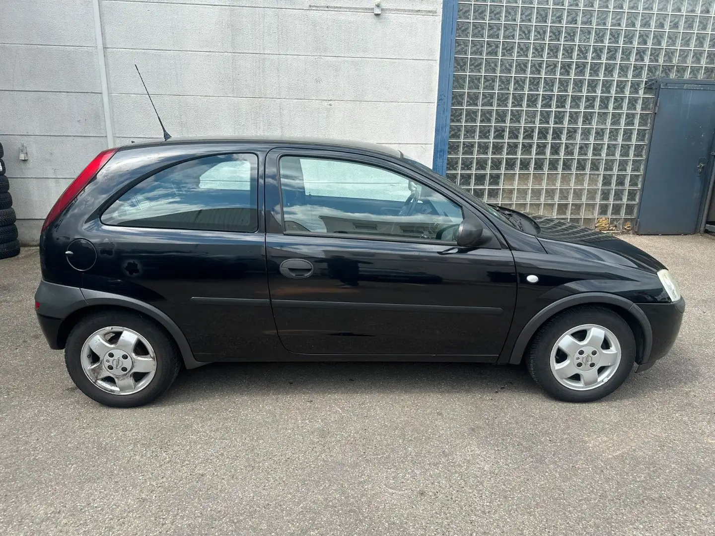 Opel Corsa C Basis Noir - 2