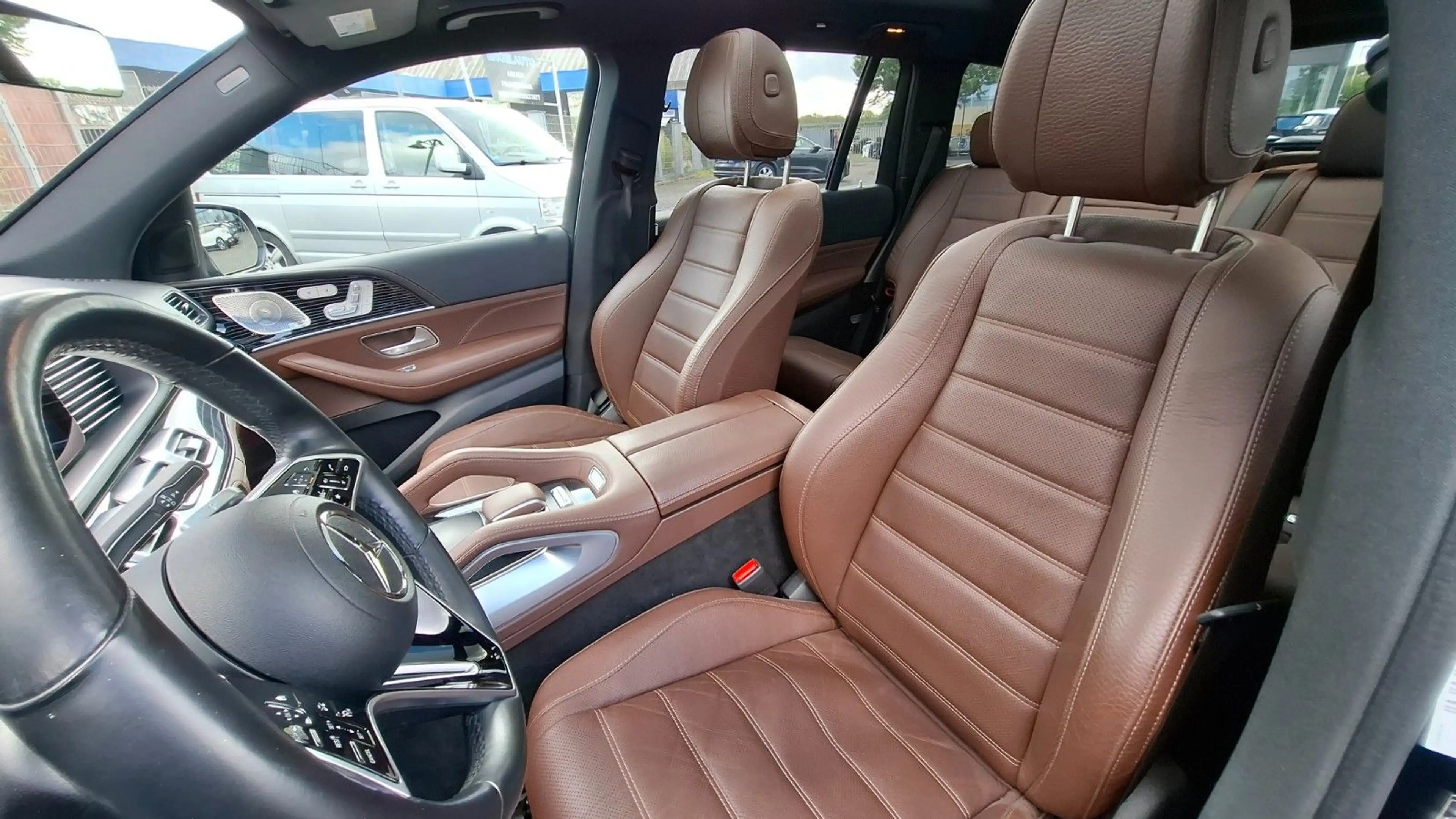 Mercedes-Benz GLS 350 d 4Matic PANO LEDER BRAUN MB GARANTIE — photo 14