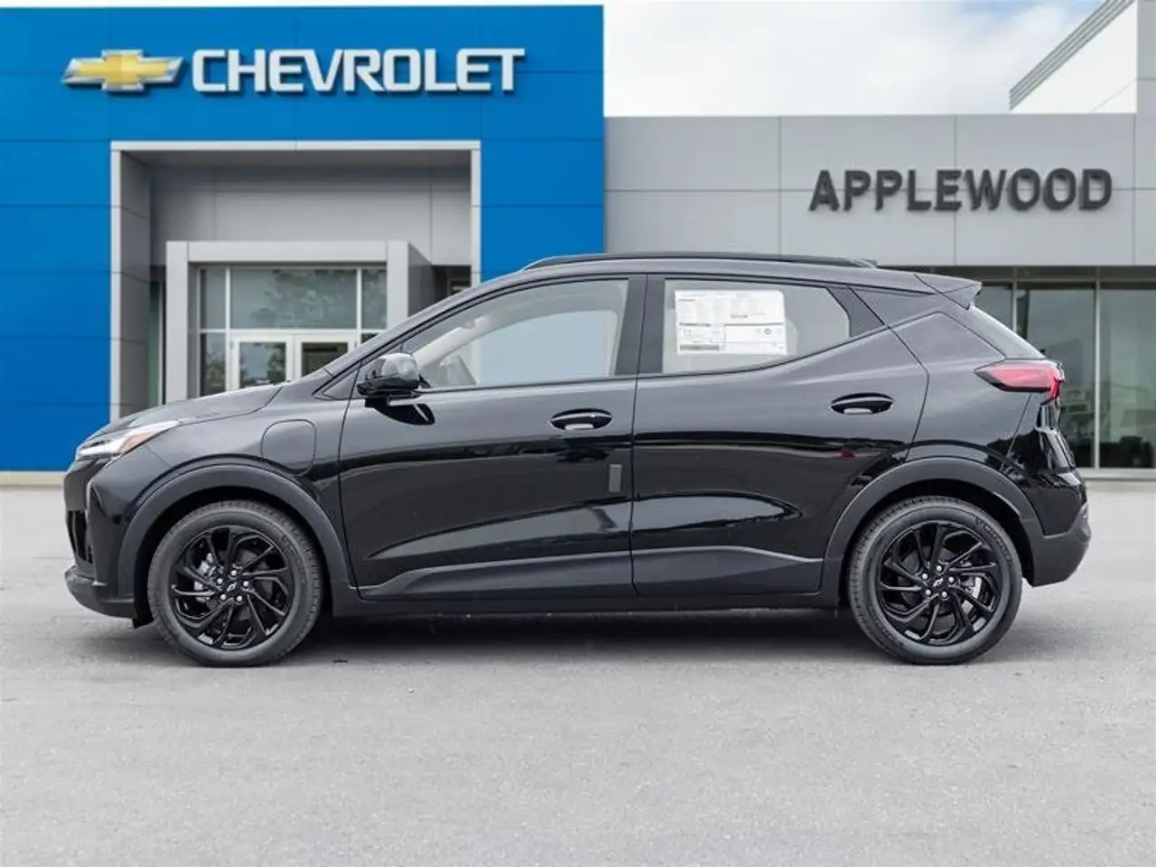 Chevrolet Bolt photo Chevrolet Bolt