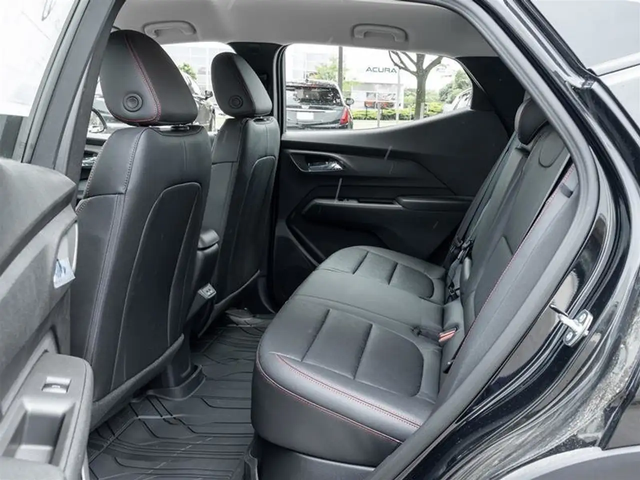 Chevrolet Bolt photo Chevrolet Bolt