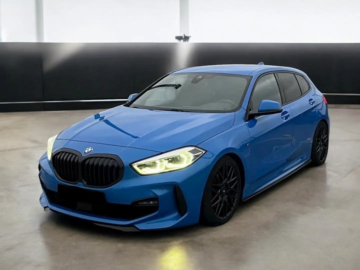 BMW 118 i 143CH M PACK // VIRTUAL COCPIT // LED // AUTO Blau - 1