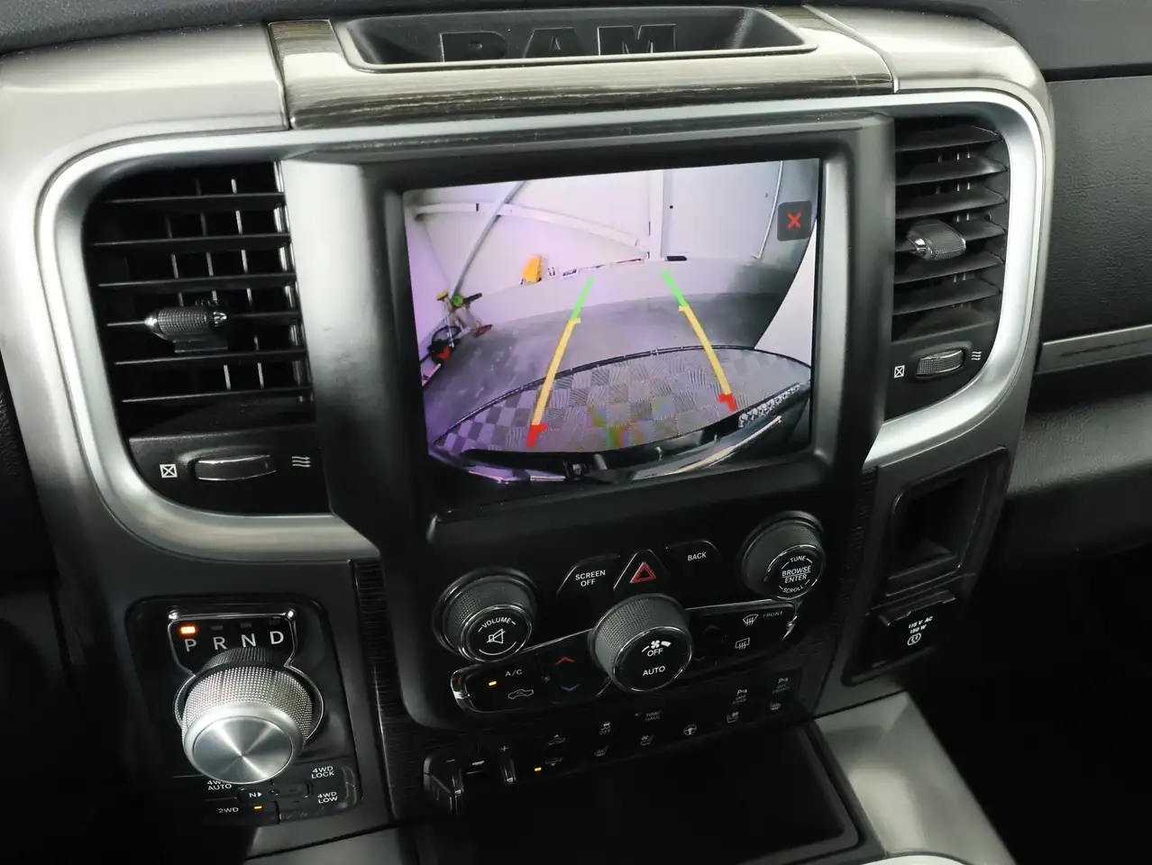 RAM 1500 снимка RAM 1500