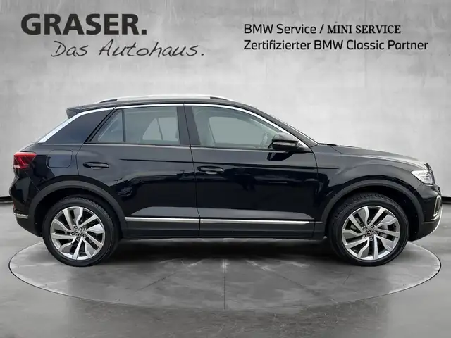 Volkswagen T-Roc view 8