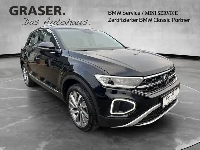 Volkswagen T-Roc view 9