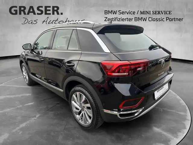 Volkswagen T-Roc view 4