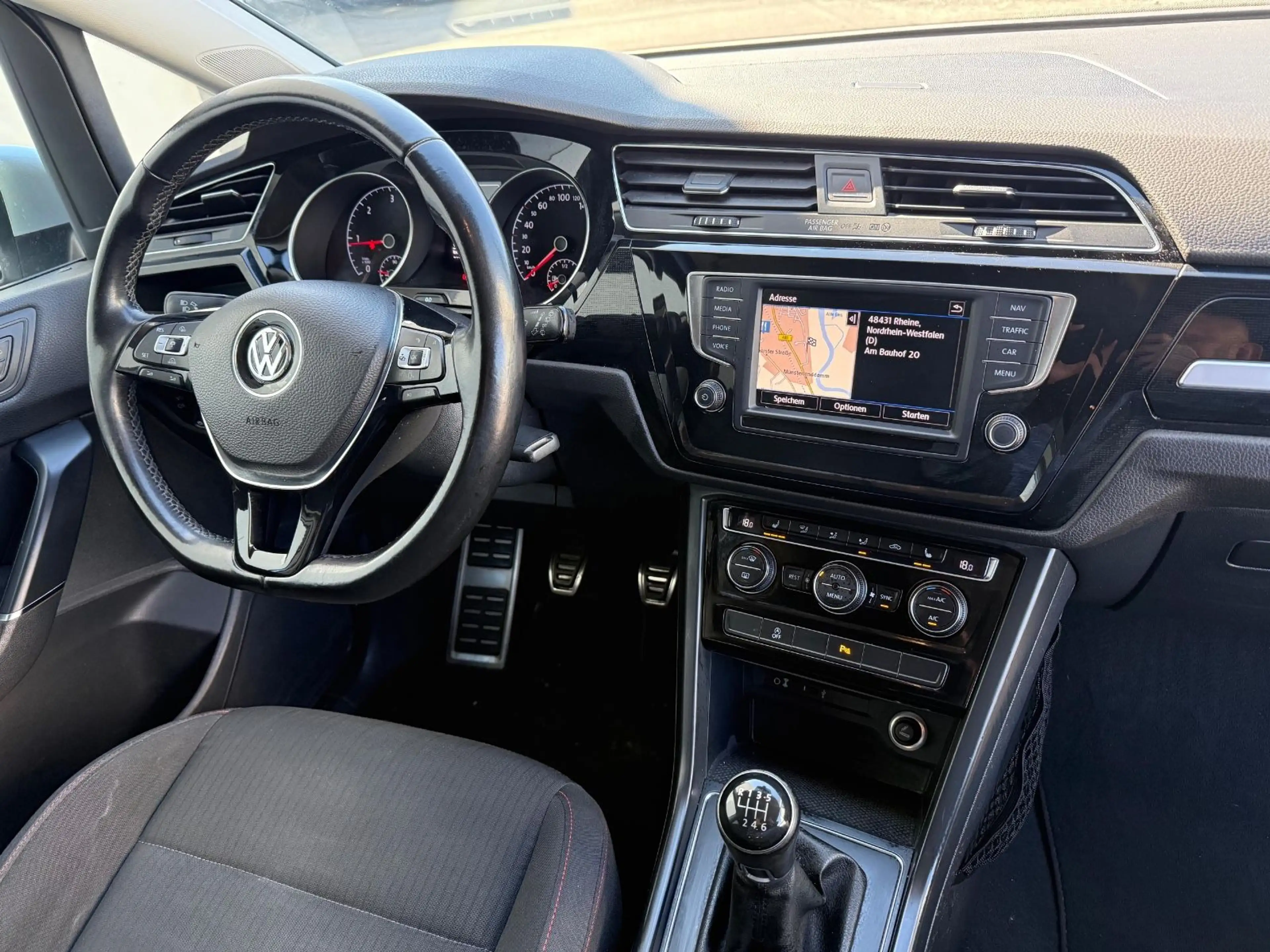 Volkswagen Touran Sound 1.Hand*7Sitzer*Navi*AHK — photo 17