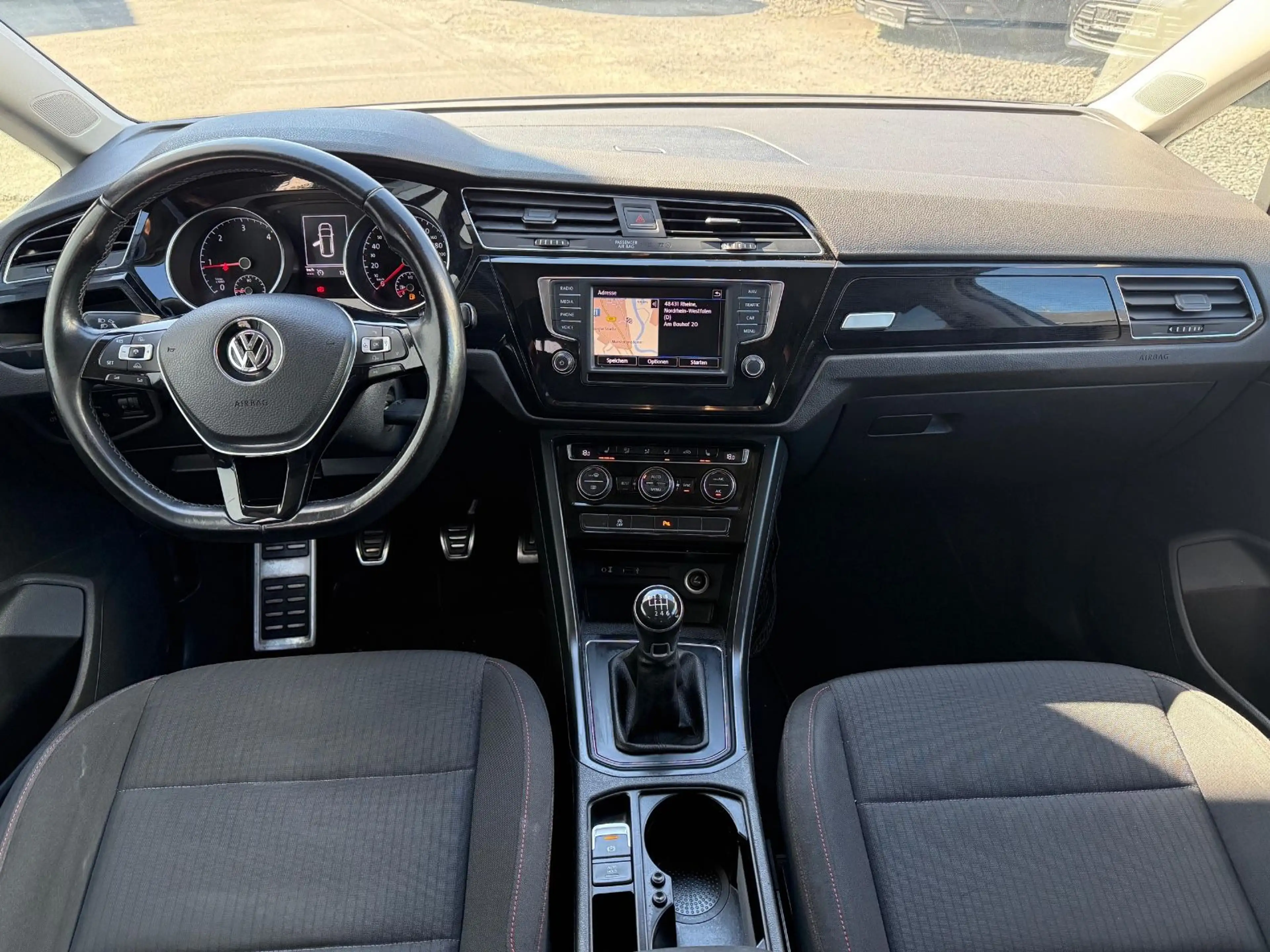 Volkswagen Touran Sound 1.Hand*7Sitzer*Navi*AHK — photo 13