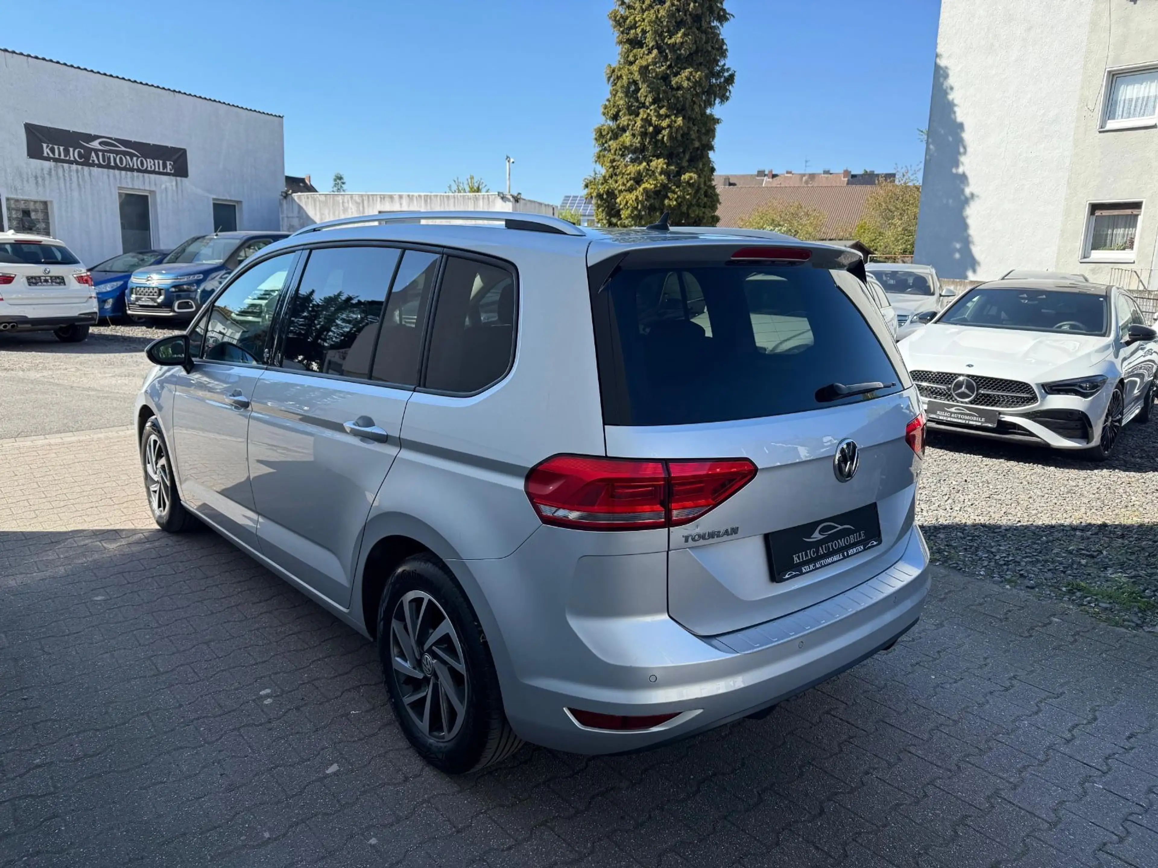 Volkswagen Touran Sound 1.Hand*7Sitzer*Navi*AHK — photo 8