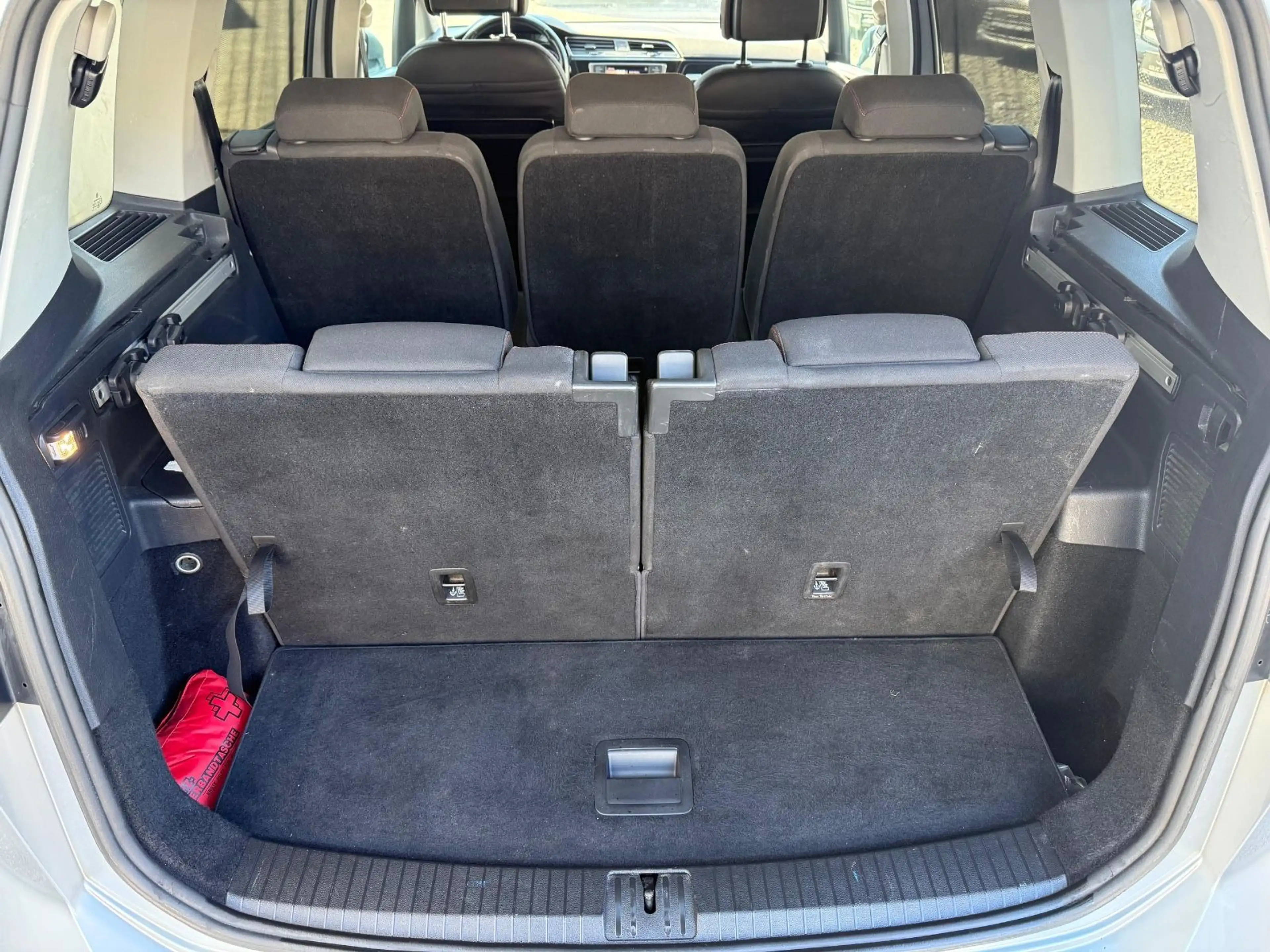 Volkswagen Touran Sound 1.Hand*7Sitzer*Navi*AHK — photo 23