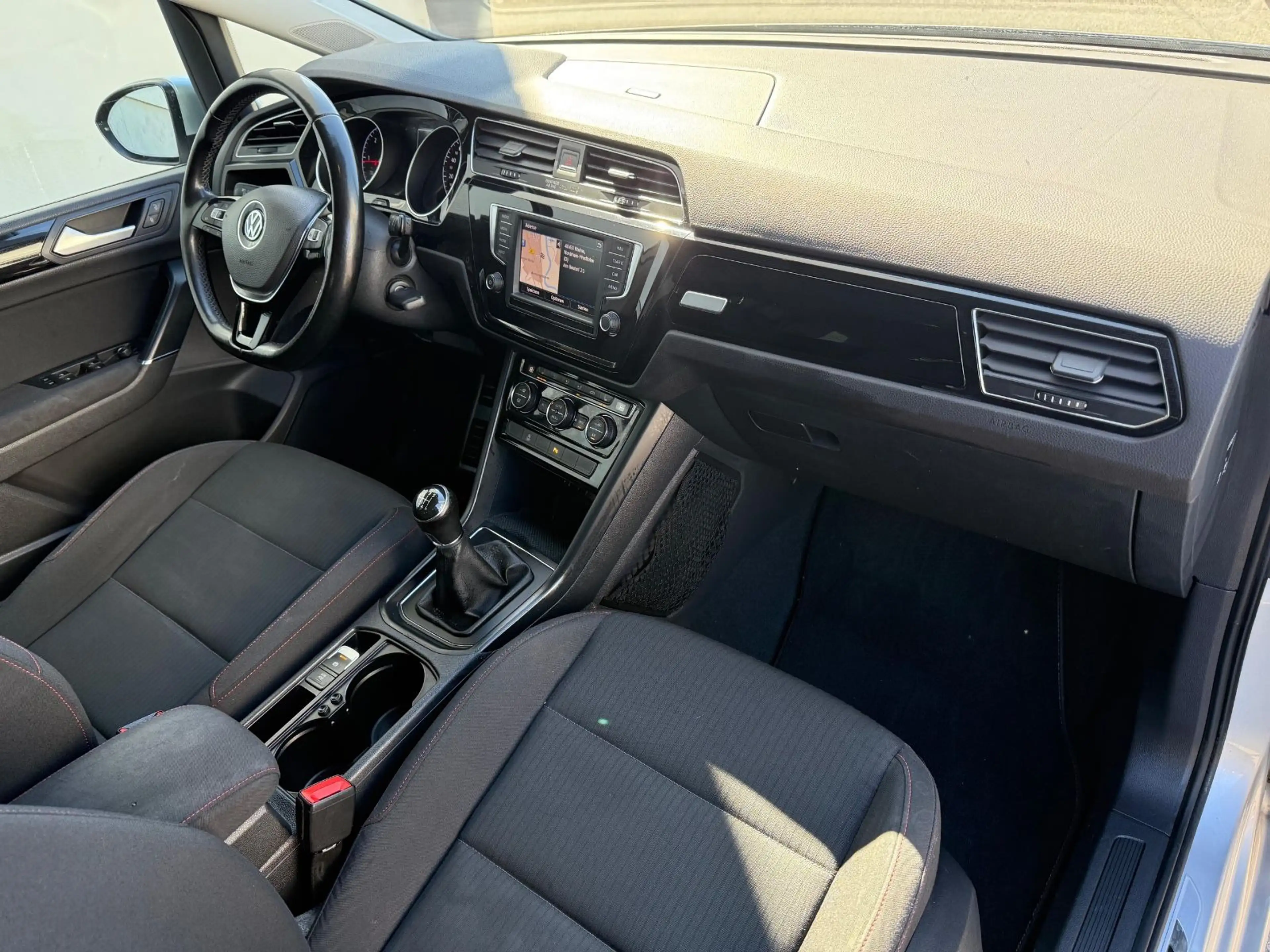 Volkswagen Touran Sound 1.Hand*7Sitzer*Navi*AHK — photo 19
