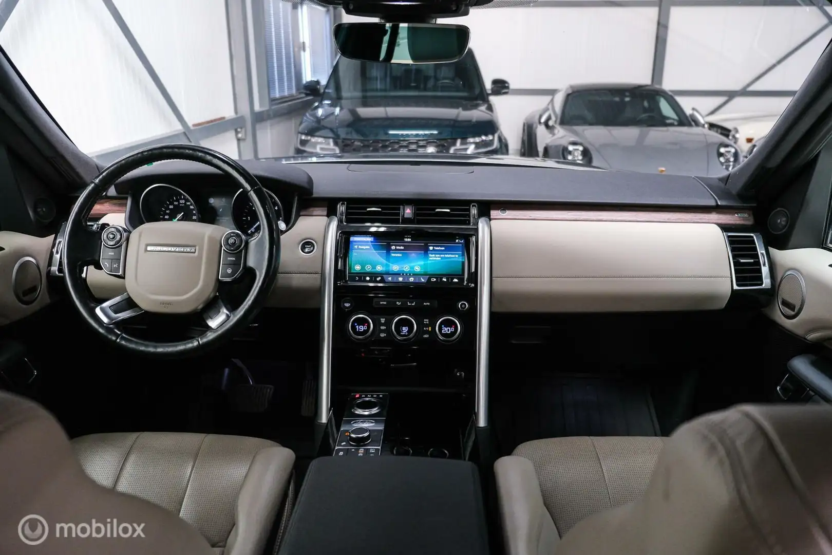 Land Rover Discovery 5 2.0 Td4 HSE Luxury 7p. | Dealer OH | Meridian | Gris - 2