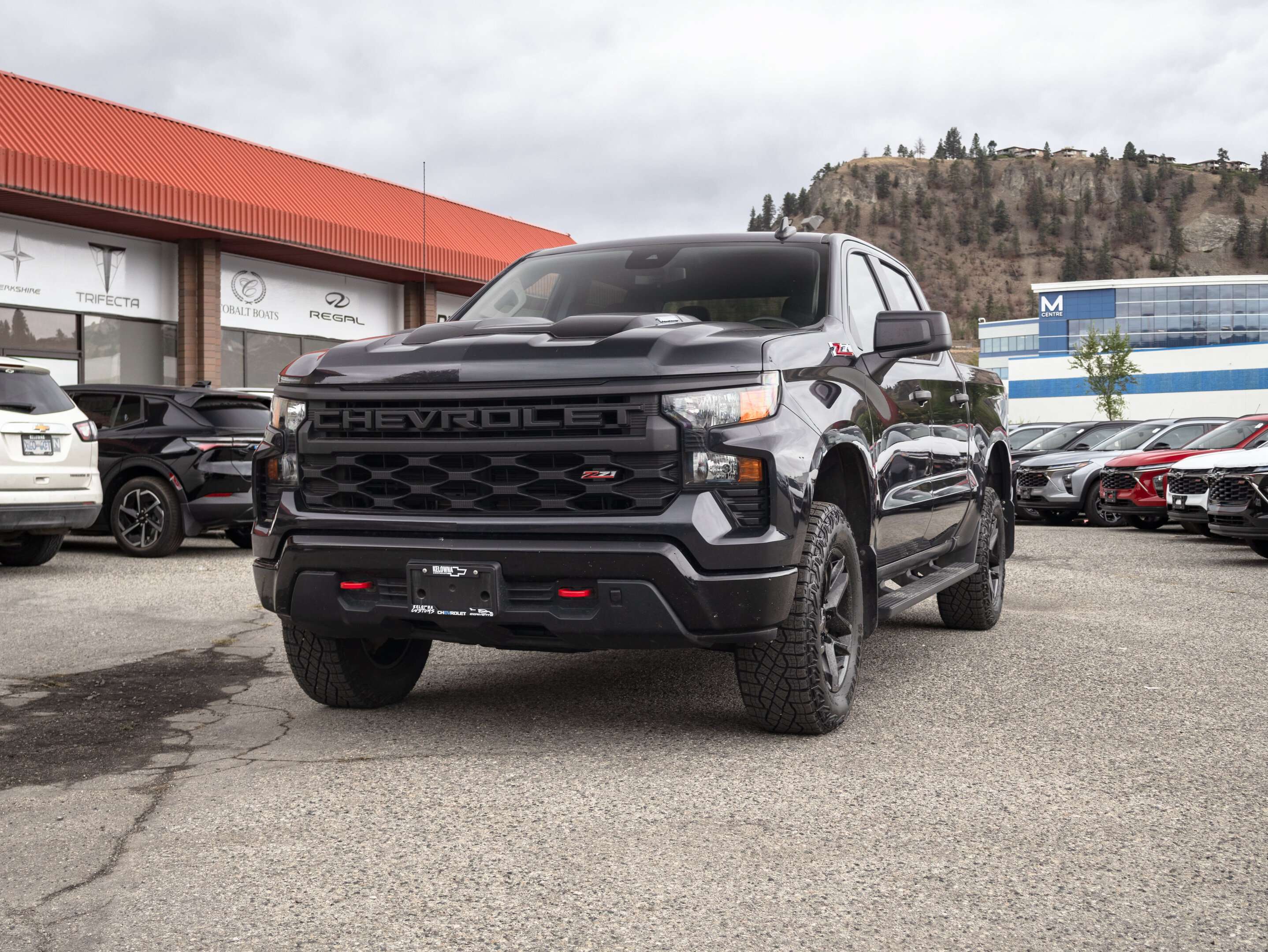 2024 Chevrolet Silverado 1500 Custom Trail Boss — снимка 1