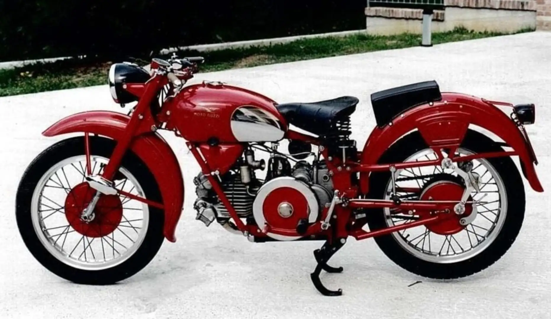 Moto Guzzi Falcone SPORT Rosso - 2