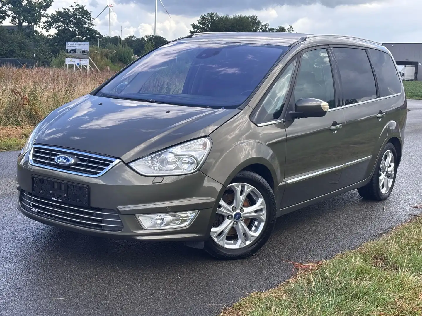 Ford Galaxy 2.0 aut. Titanium Pano Xenon Leder 7 Sitz Grün - 1