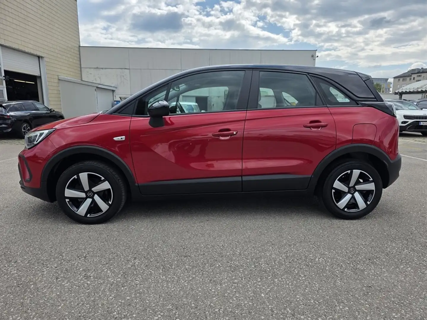 Opel Crossland 1,2 Turbo Business Edition Rot - 2