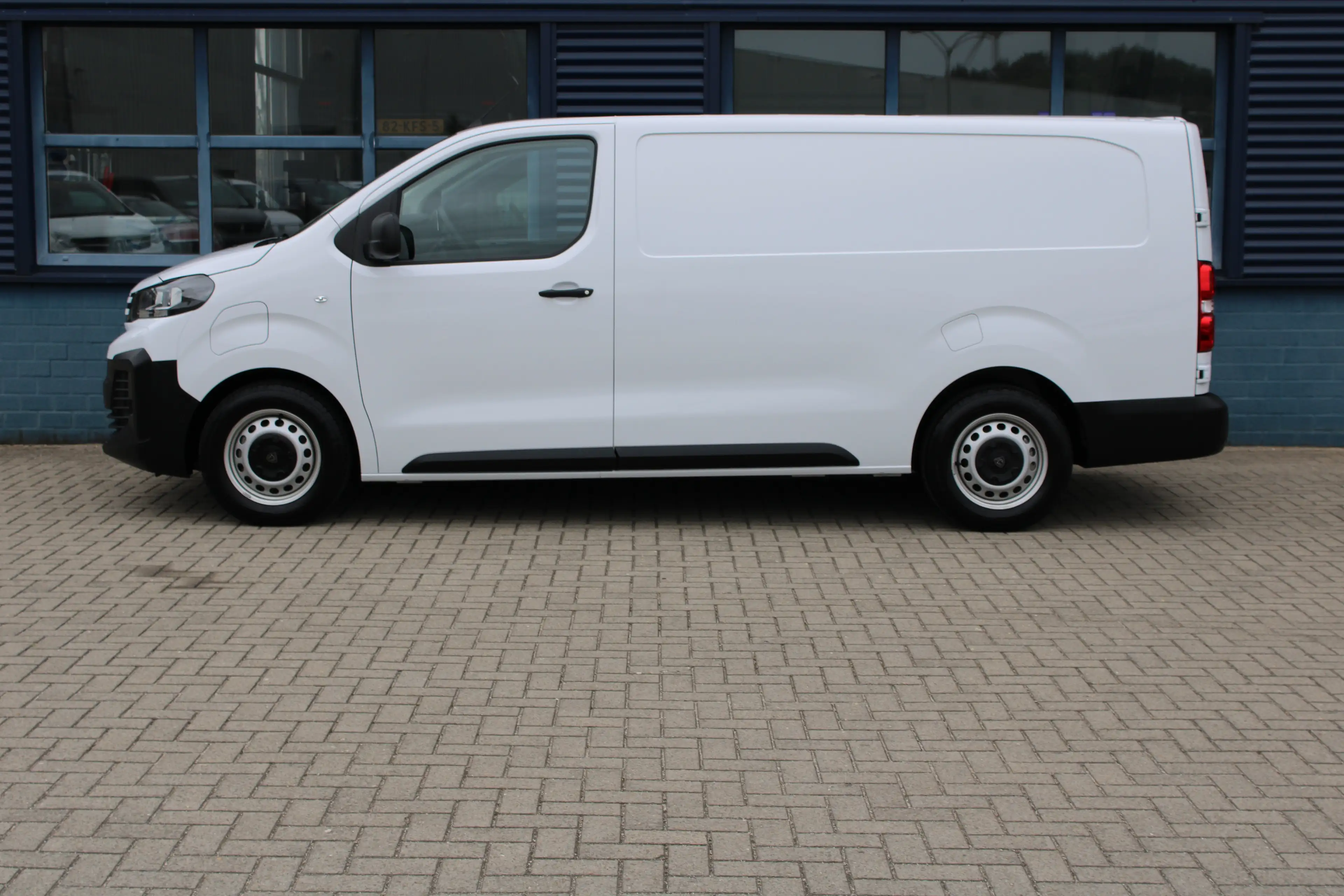 Peugeot e-Expert L3 75 kWh | 8 JAAR GARANTIE | CAMERA | NAVI | BETI — photo 2