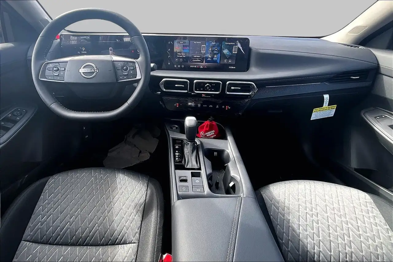 Nissan Sentra снимка Nissan Sentra