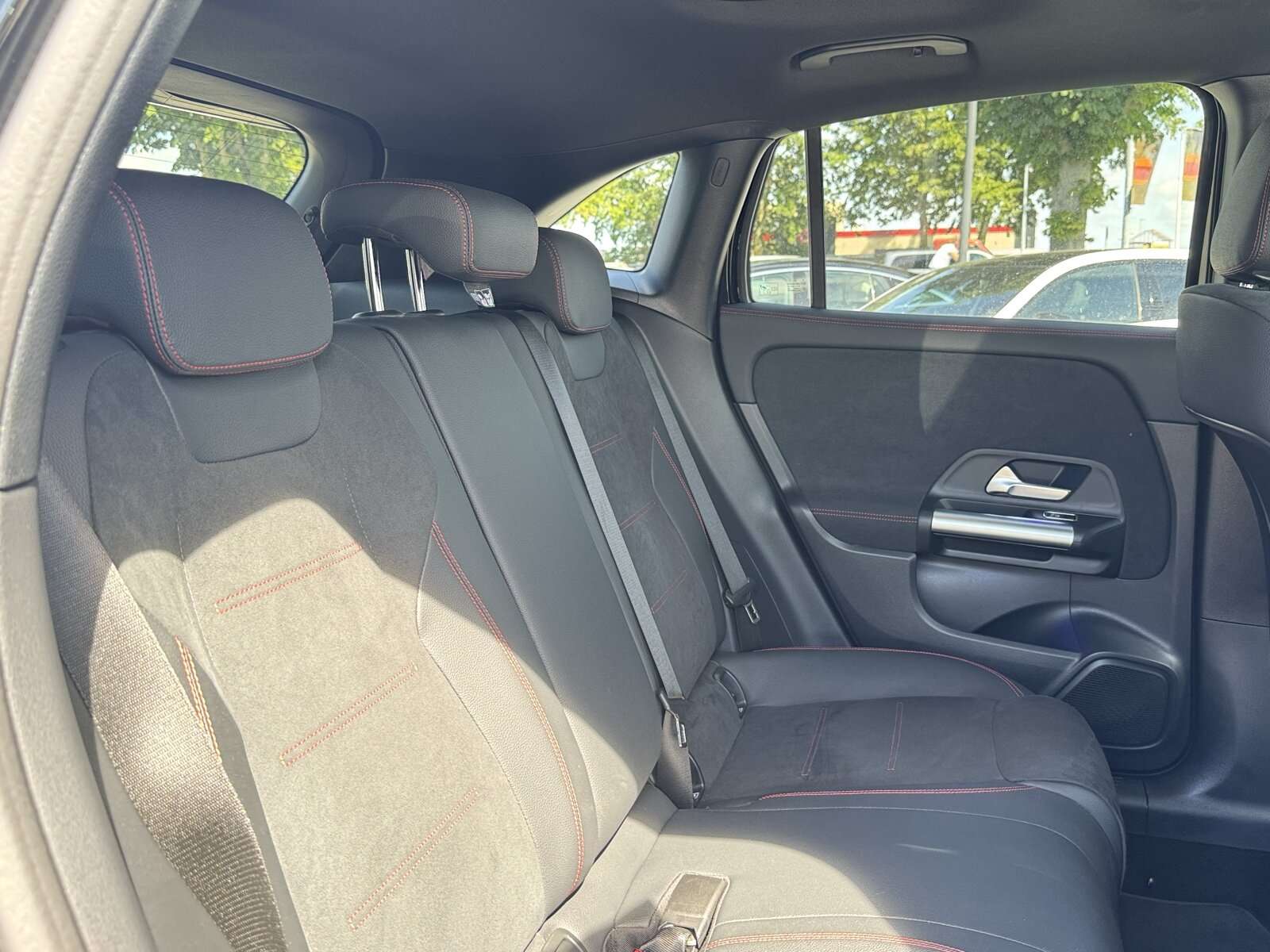 Mercedes-Benz GLA 180