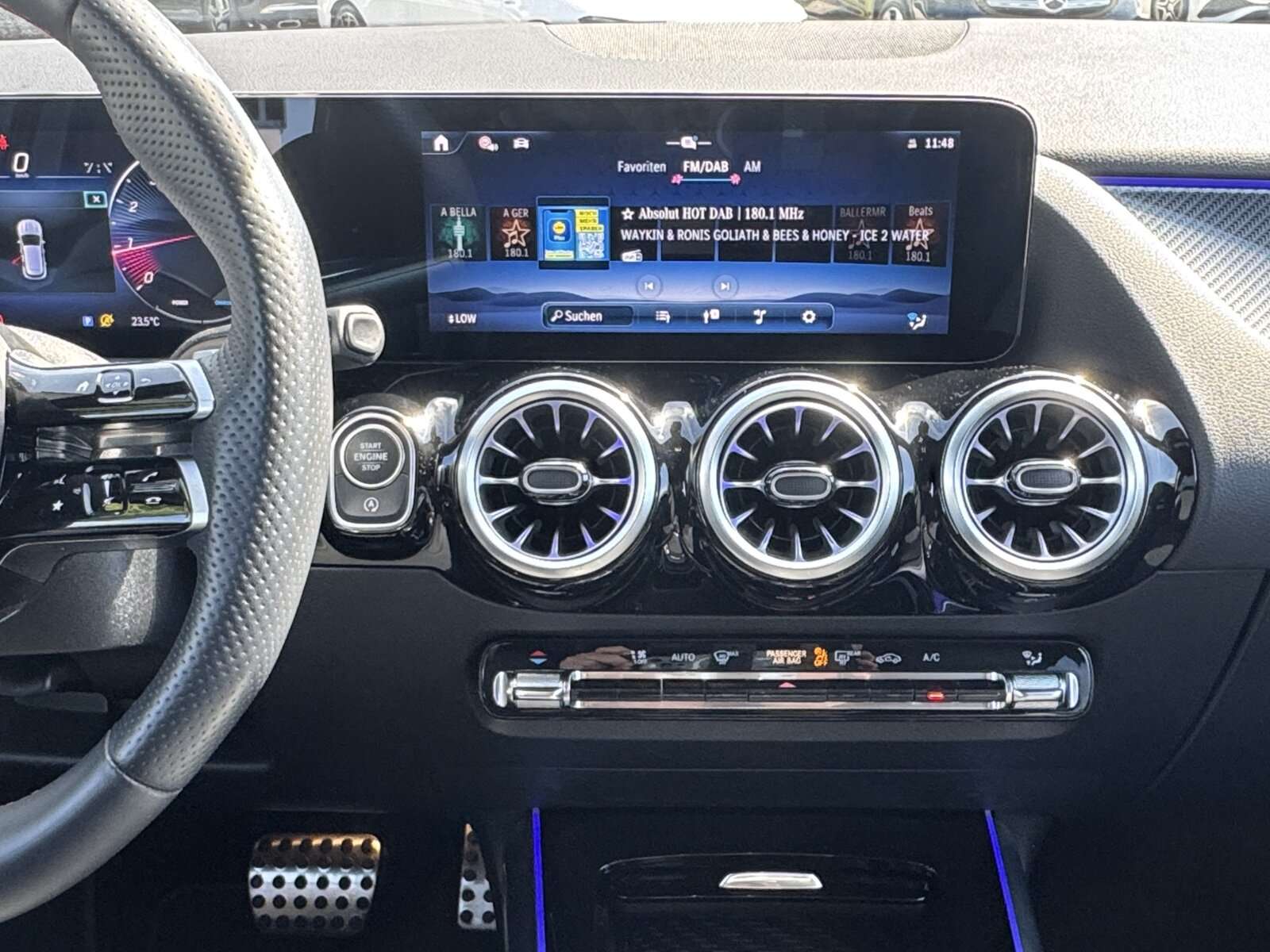 Mercedes-Benz GLA 180