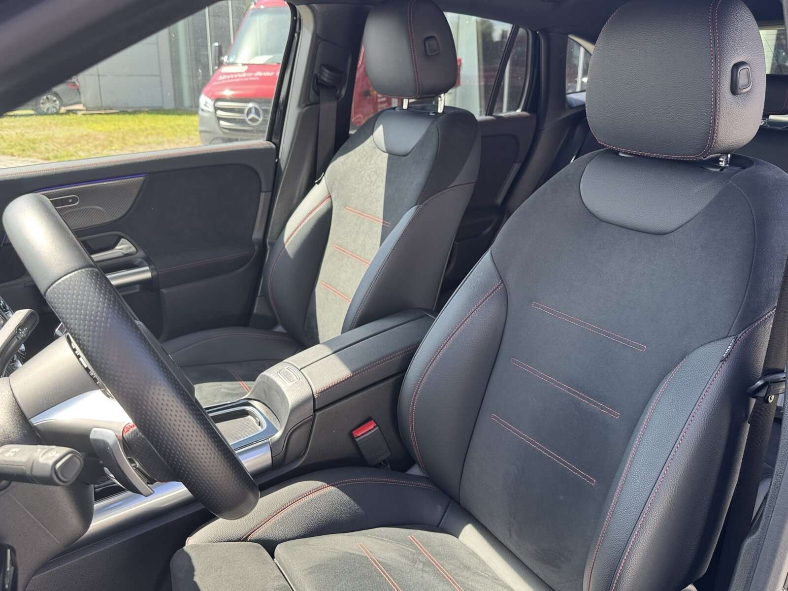 Mercedes-Benz GLA 180