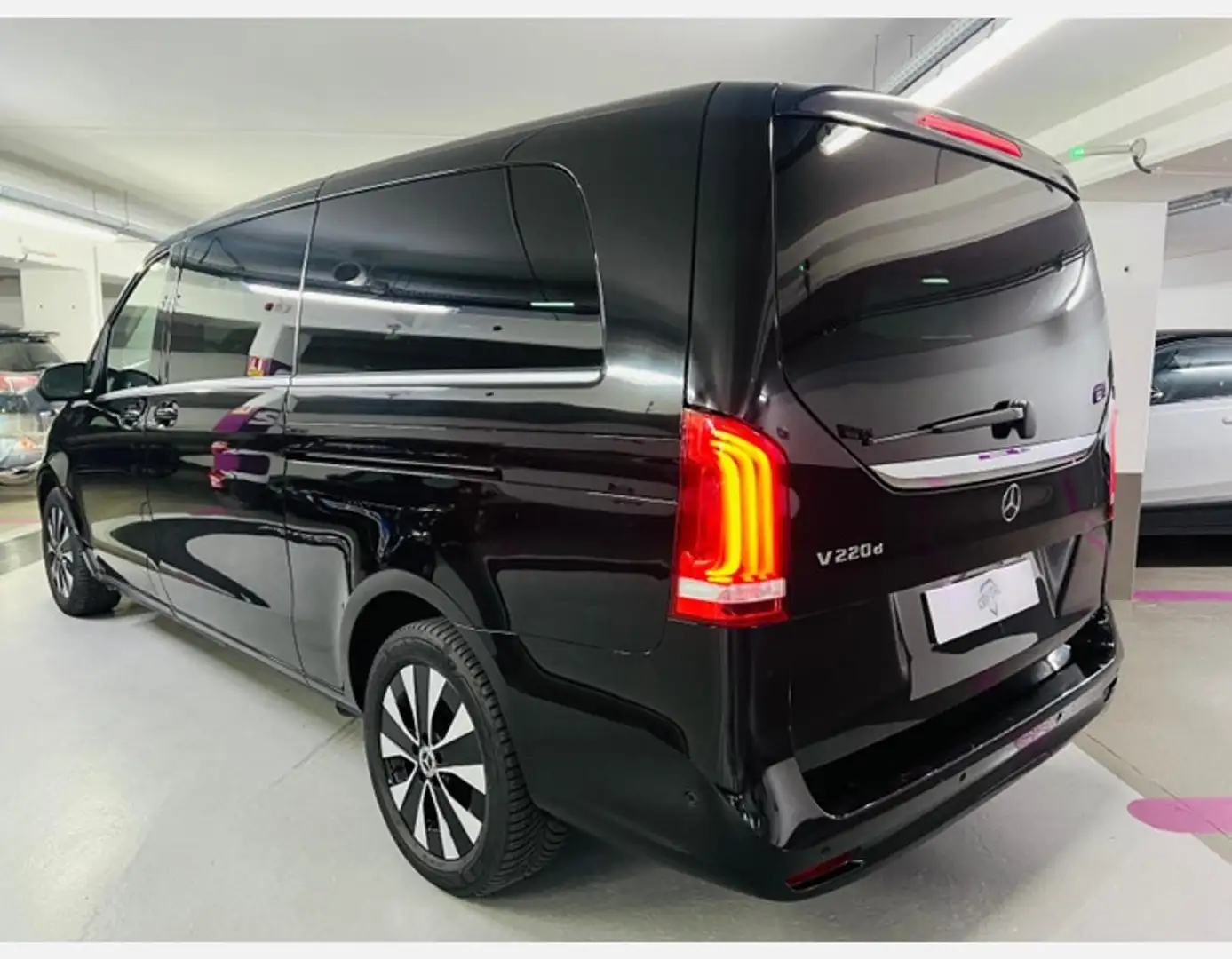 Mercedes-Benz V 220 220 D EXTRA-LONG AVANTGARDE 9G-TRONIC Negro - 2