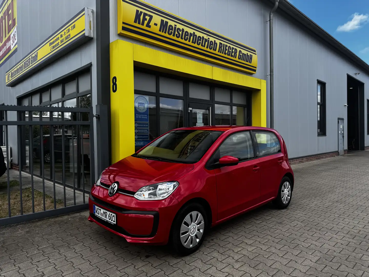 Volkswagen up! Rojo - 1