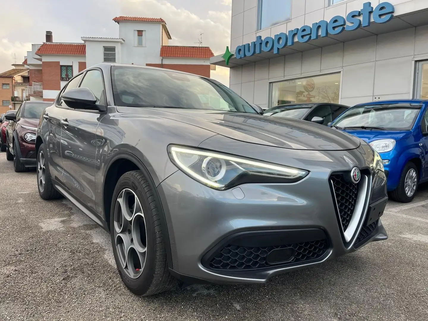 Alfa Romeo Stelvio Stelvio 2020 2.2 t Business rwd 160cv auto Grigio - 1