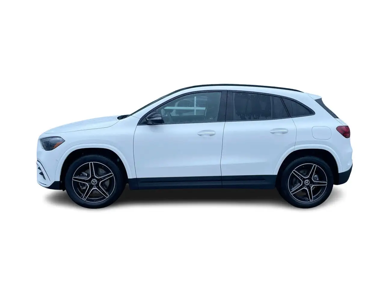 Mercedes-Benz GLA снимка Mercedes-Benz GLA