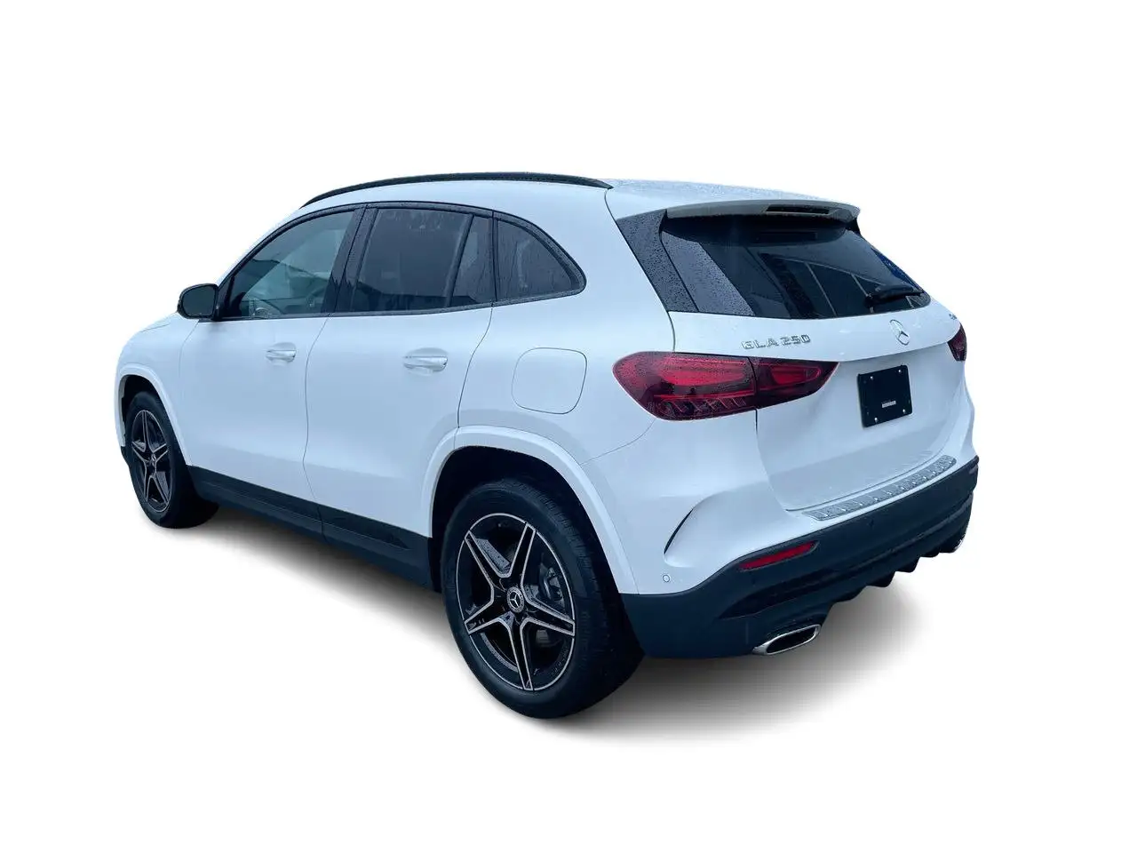 Mercedes-Benz GLA снимка Mercedes-Benz GLA
