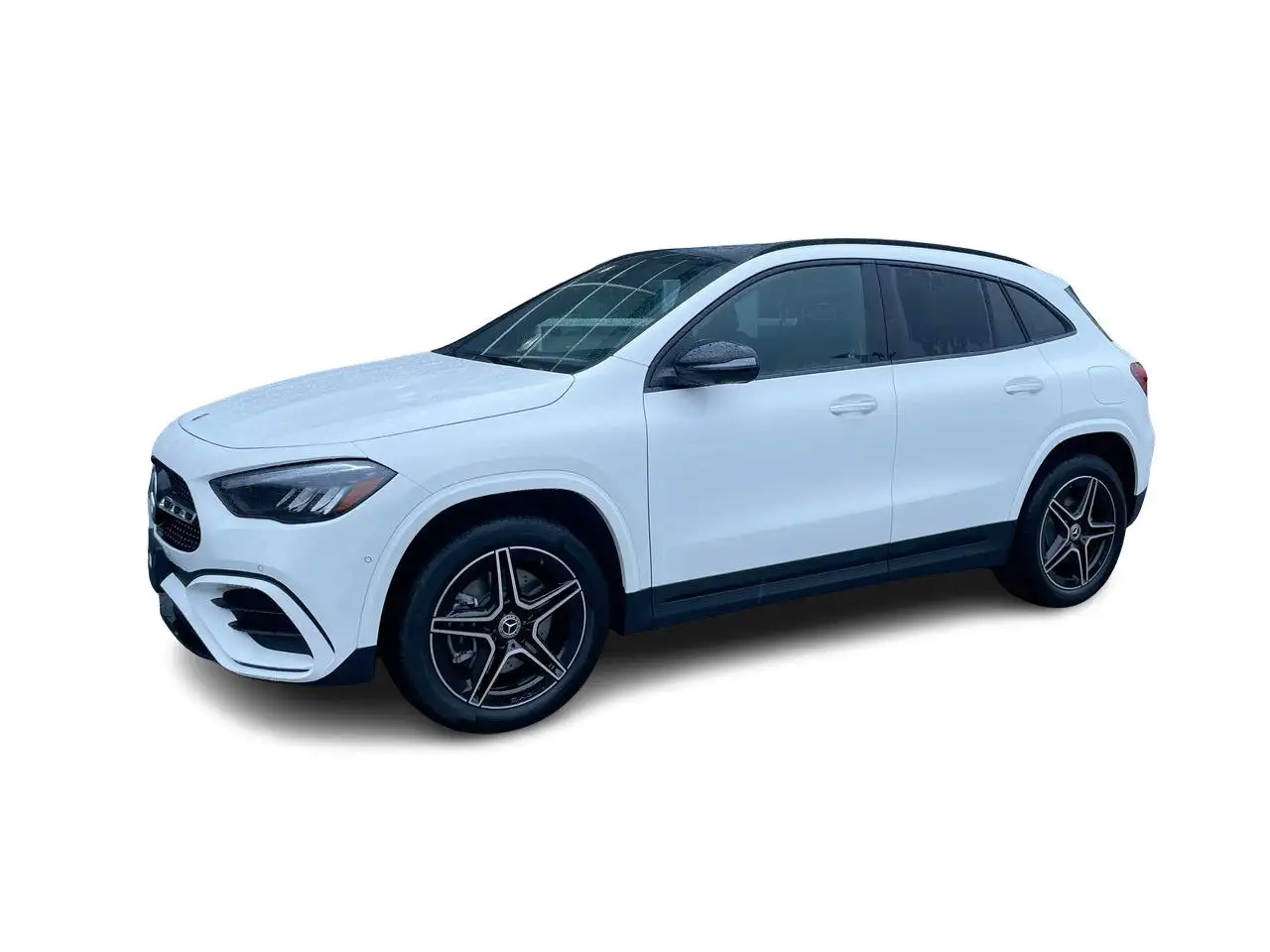 Mercedes-Benz GLA снимка Mercedes-Benz GLA