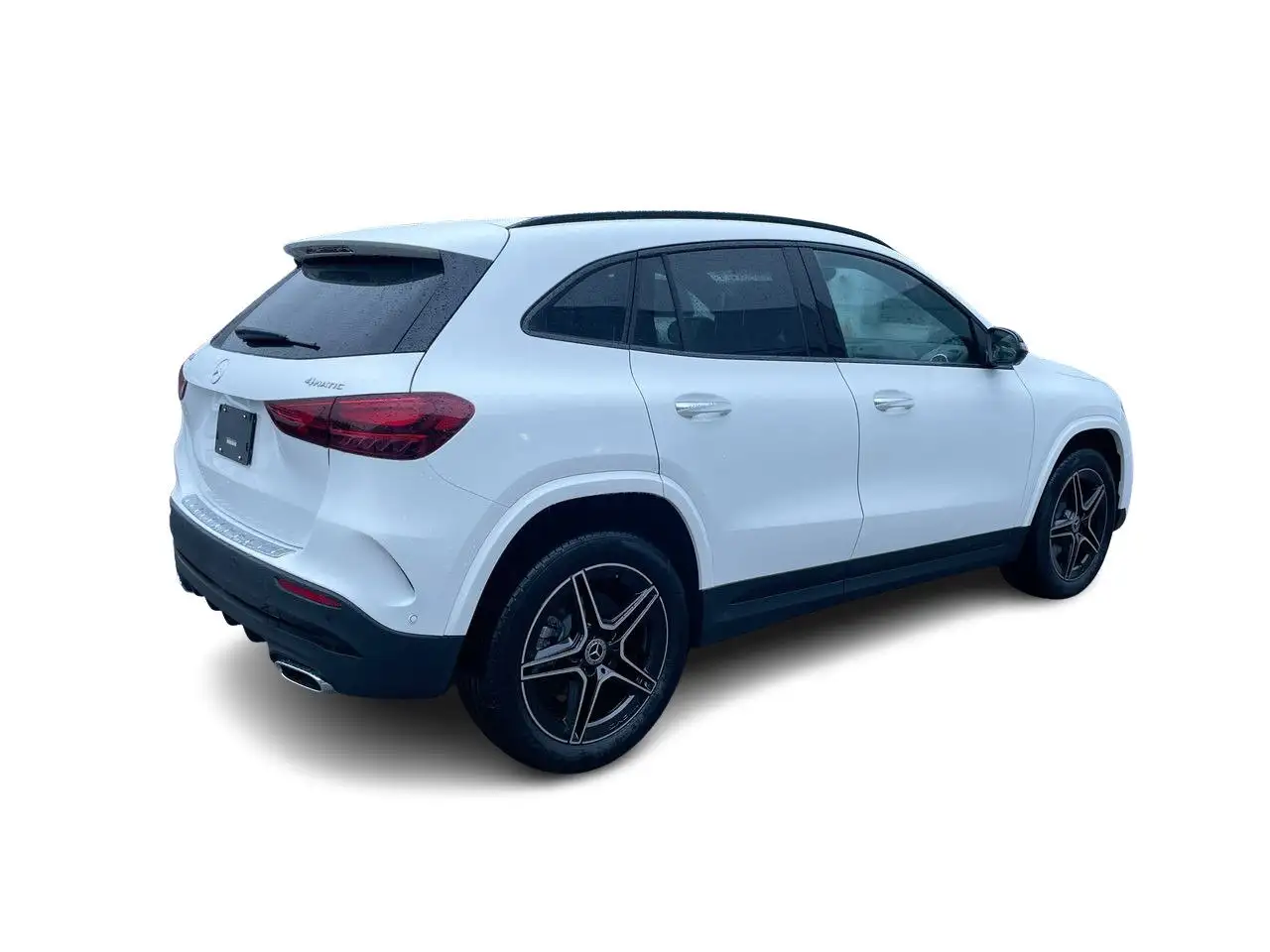 Mercedes-Benz GLA снимка Mercedes-Benz GLA