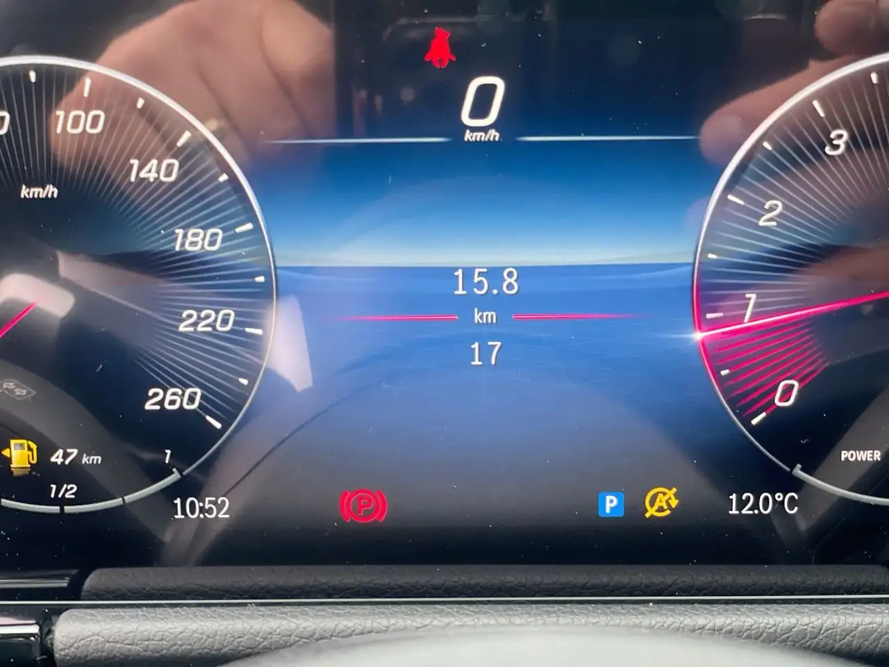 Mercedes-Benz GLA снимка Mercedes-Benz GLA