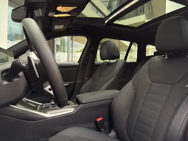 BMW M view 12