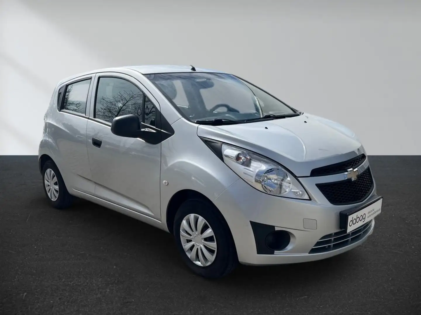 Chevrolet Spark 1.0 LS Silber - 2