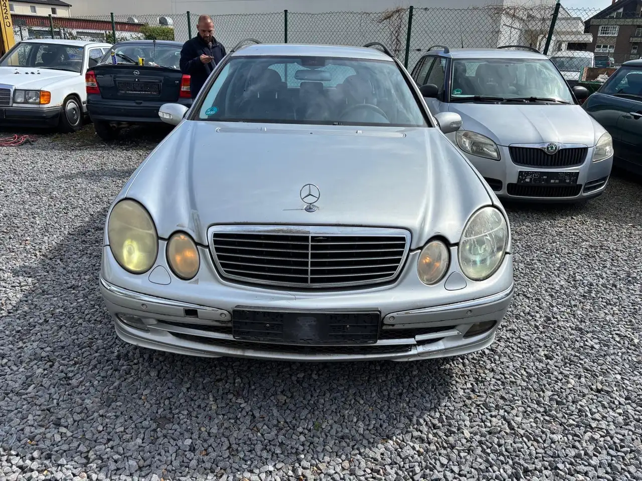 Mercedes-Benz E 280