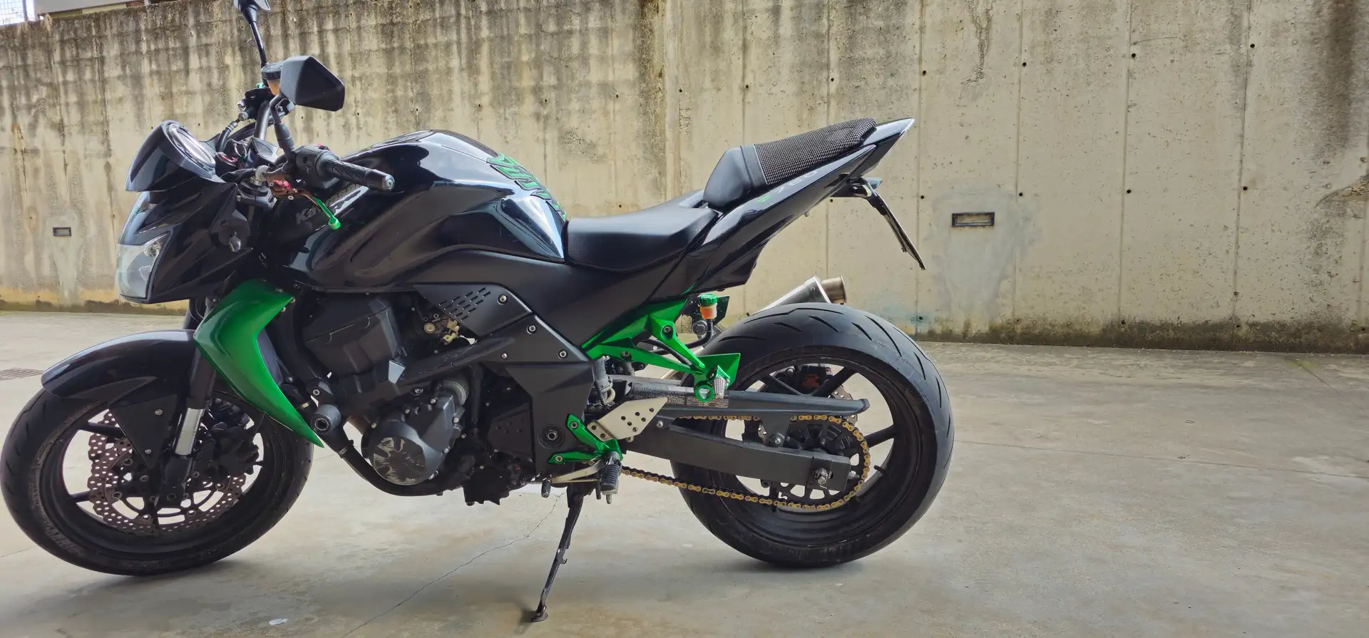 Kawasaki Z 750 Nero - 1