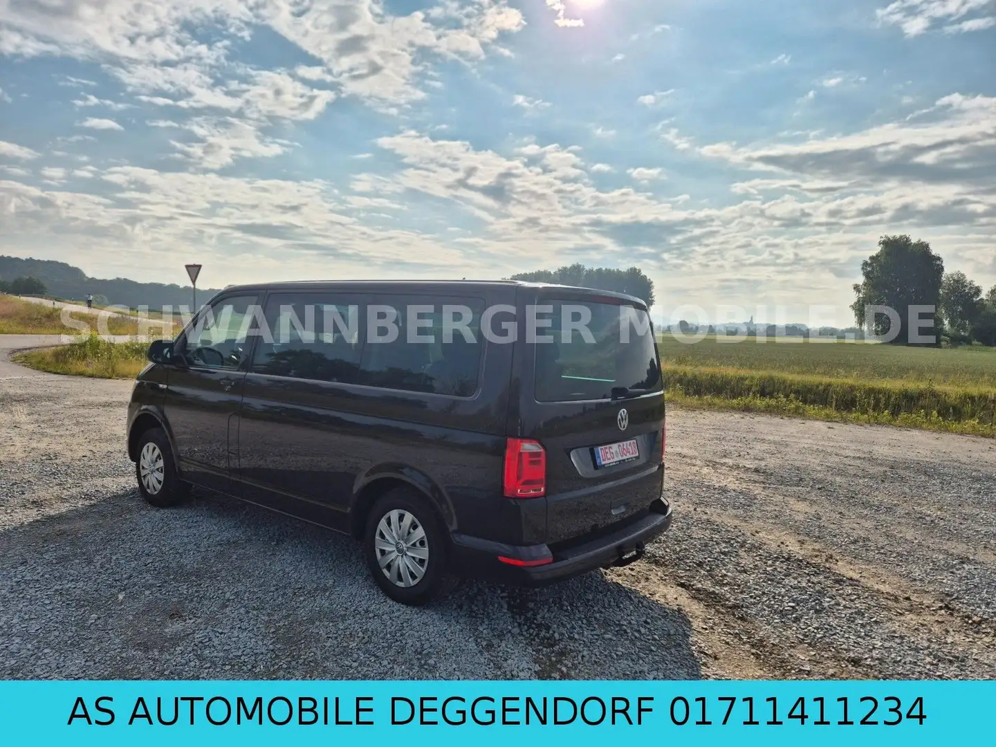 Volkswagen T6 Multivan -KLIMA-7.SITZER-SHZ-KAMERA-AHK-EURO6 Schwarz - 2