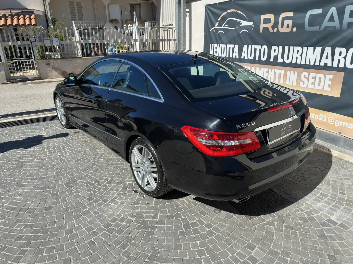 Mercedes-Benz E 250 Coupe cdi be Executive - 2