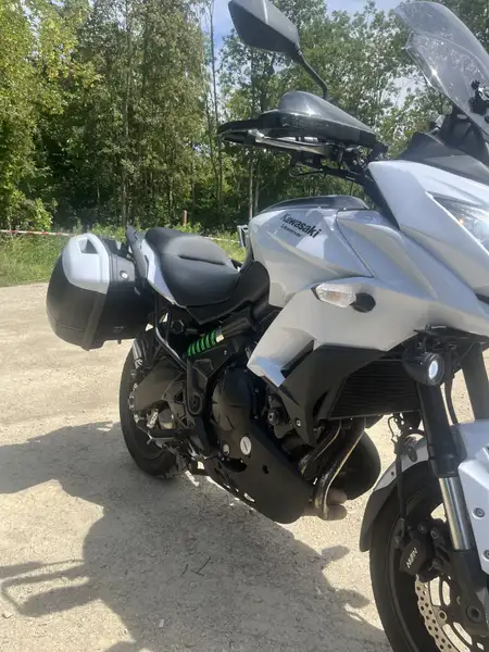 Kawasaki VERSYS 650 - foto 3