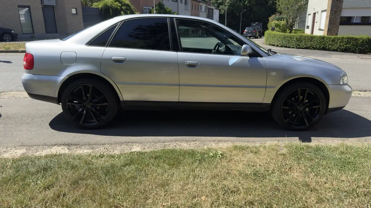 Audi A4 1.9 TDI, foto 2