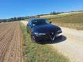 Alfa Romeo Giulia Giulia 2,2 150 MT RWD Schwarz - thumbnail 4