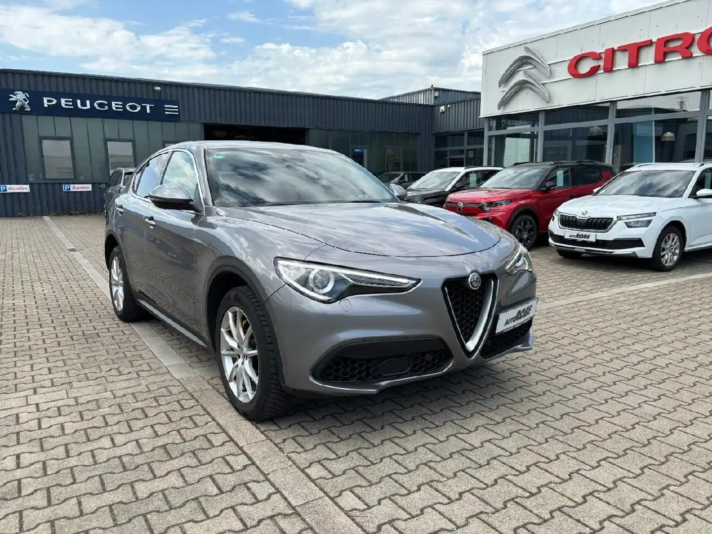 Alfa Romeo Stelvio Super Q4 Grau - 2