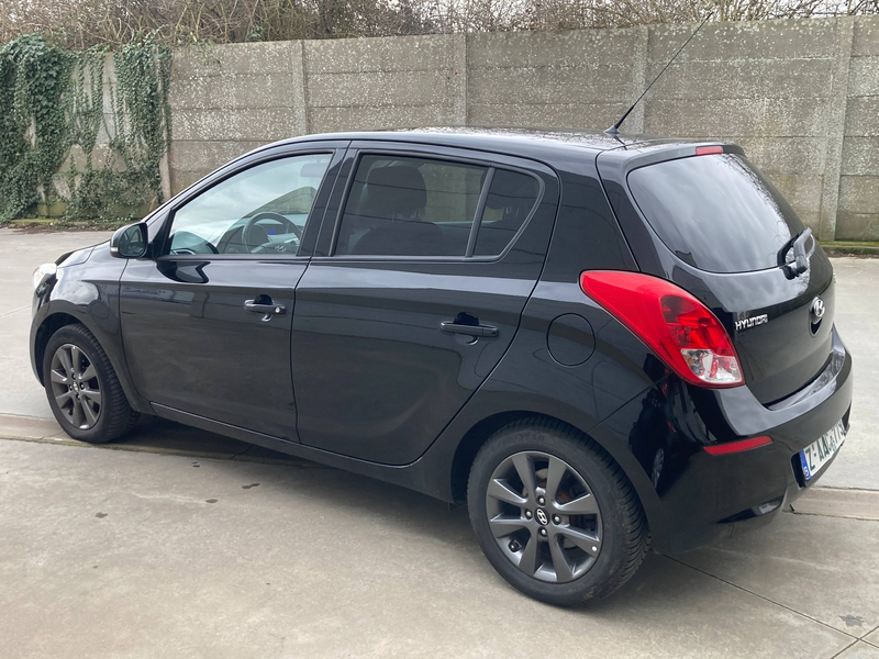 Hyundai i20 1.2 benzine 2015 met 107000km*GO EDITIE*GARANTIE*airco*EURO 5*LEZ OK*