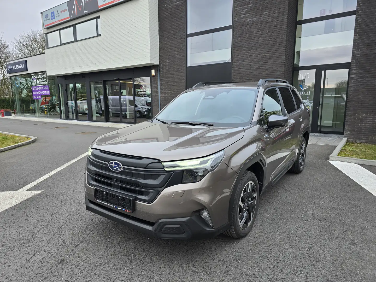 Subaru Forester Forester 2.0i e-Boxer Luxury DEMO Bronze - 1